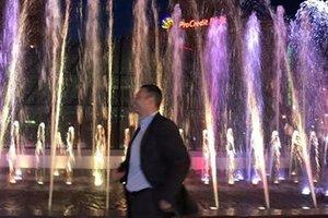 Стаття Кличко на Майдане запустил свето-музыкальный фонтан Ранкове місто. Київ
