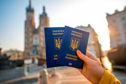 Стаття Порошенко подписал указ о праве украинцев на безвиз Ранкове місто. Київ